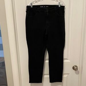 Old Navy Women's Ankle Jeans in Black